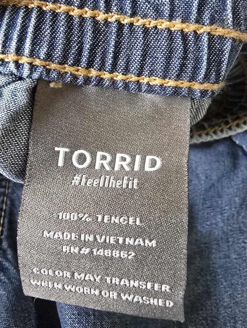 Torrid Pull On Lightweight Denim Jeans Size 3R High Rise Chambray Plus Size 3X - Picture 10 of 13